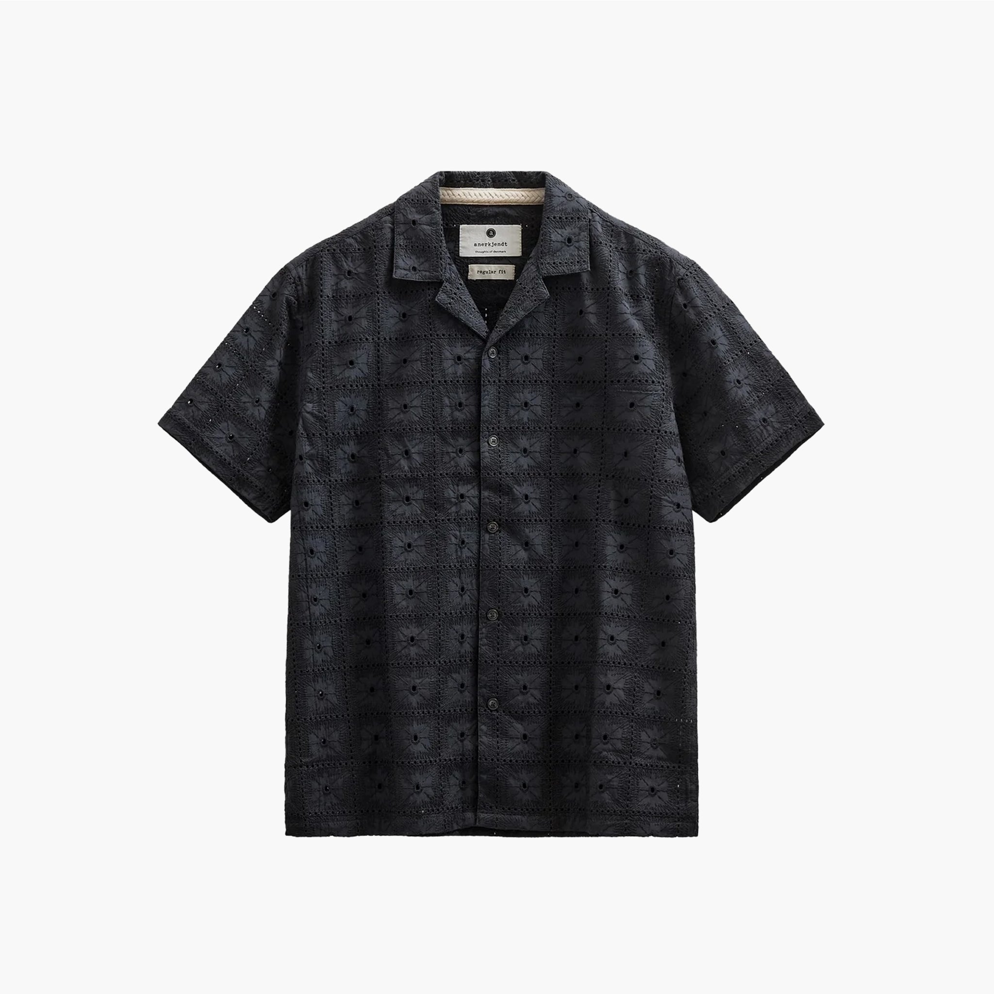 Anerkjendt Akleander Lace EMB SS Shirt - Caviar