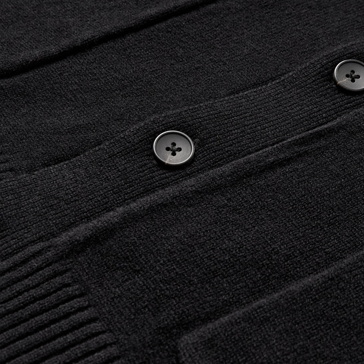 Anerkjendt Aksinus Merino Cardigan - Caviar