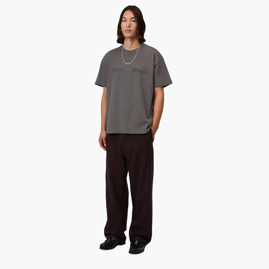 Carhartt-WIP-SS-Boxed-t-shirt-Soot-I037256.26.GD.03-Fotoshoot3
