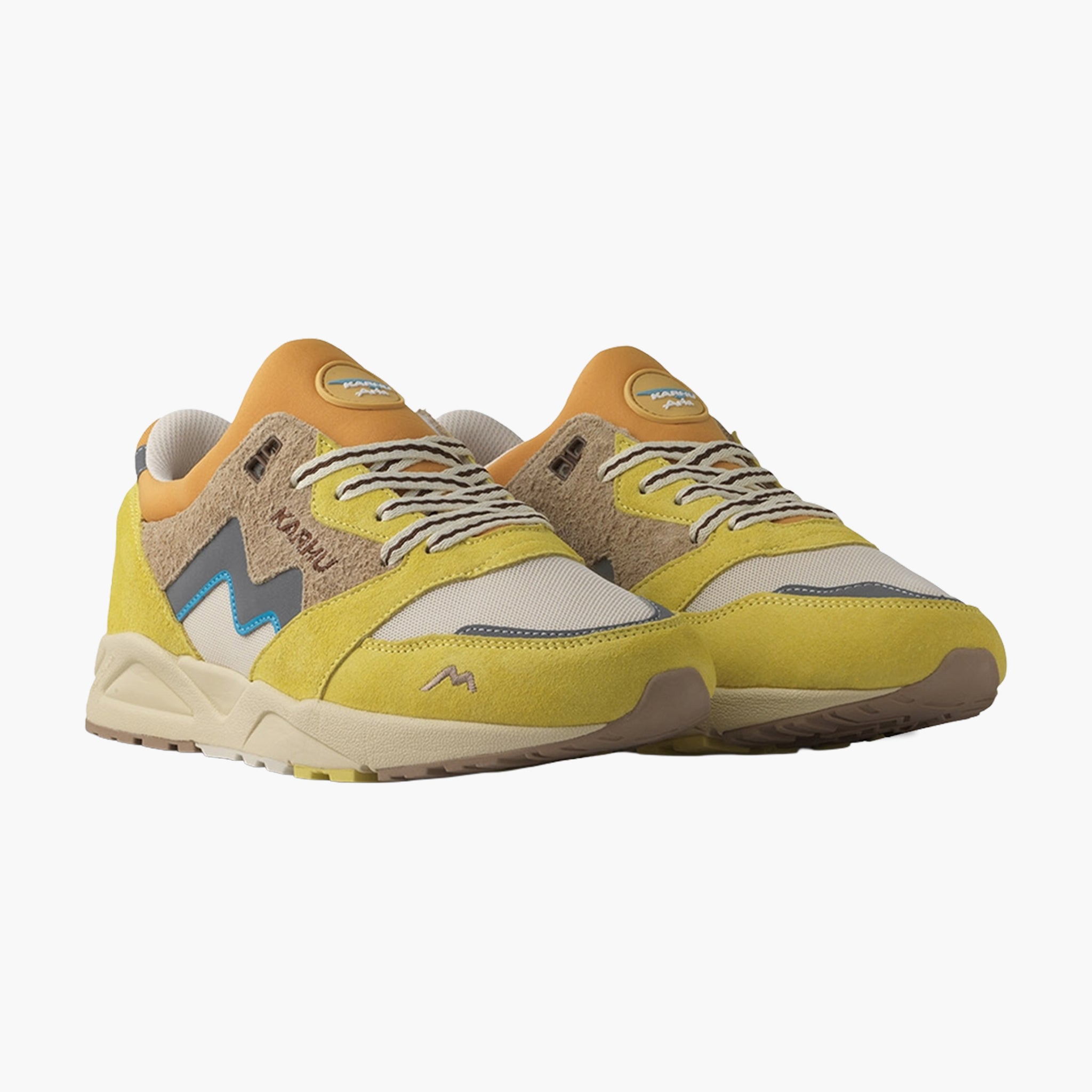 Karhu Aria 95 Cream Gold Warm Taupe