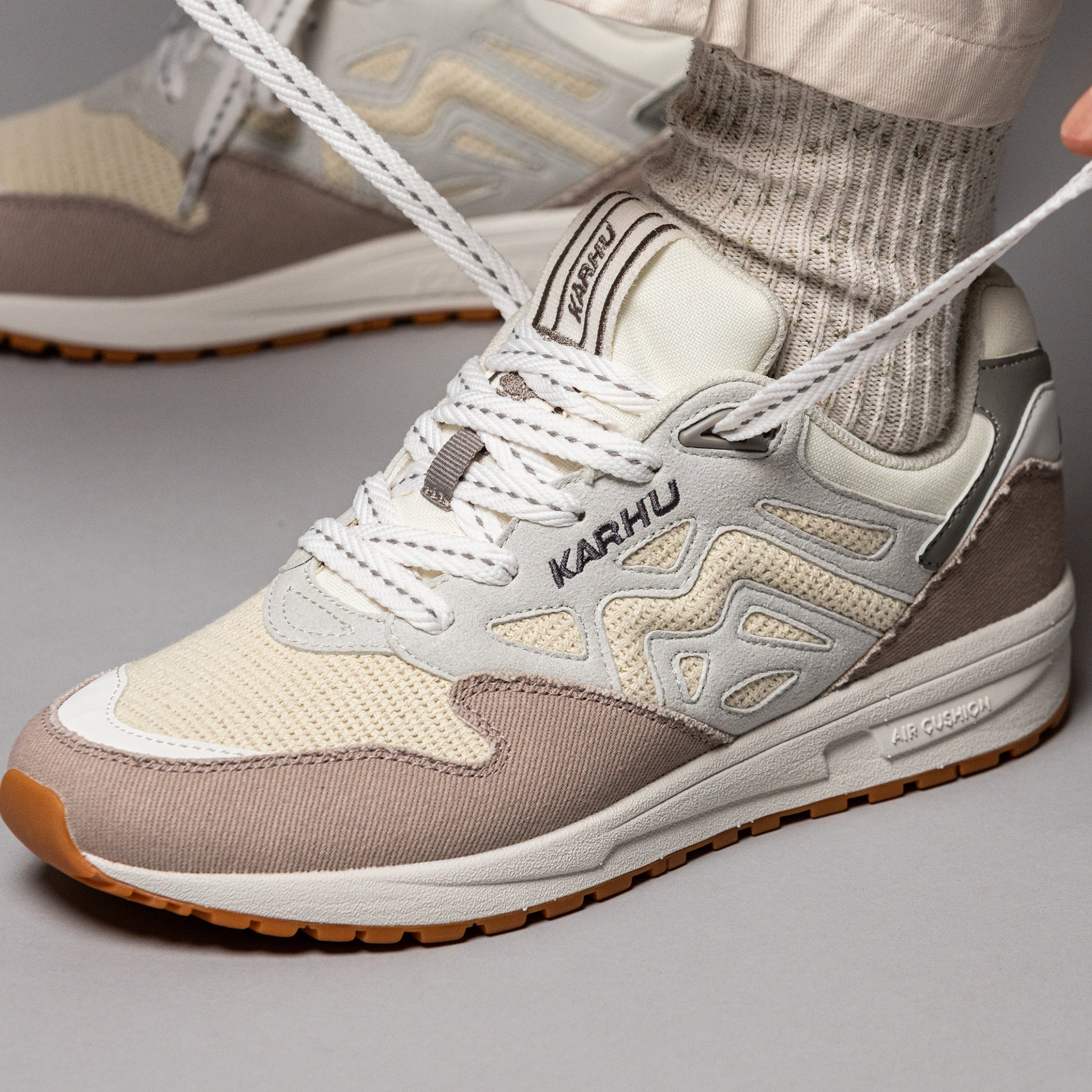 Karhu Legacy 96 Atmosphere Asparagus