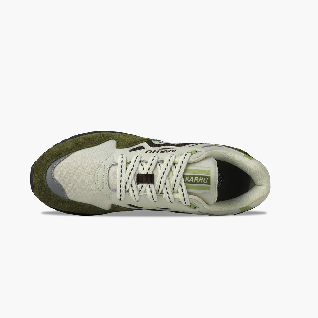 Karhu Legacy 96 - Avocado / Chocolate Torte