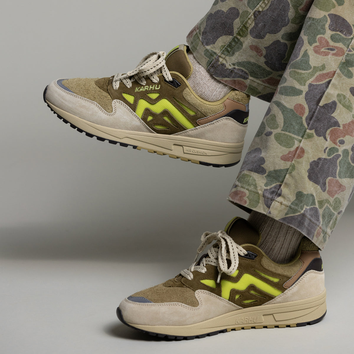Karhu Legacy 96 - Mojave Desert / Wild Lime