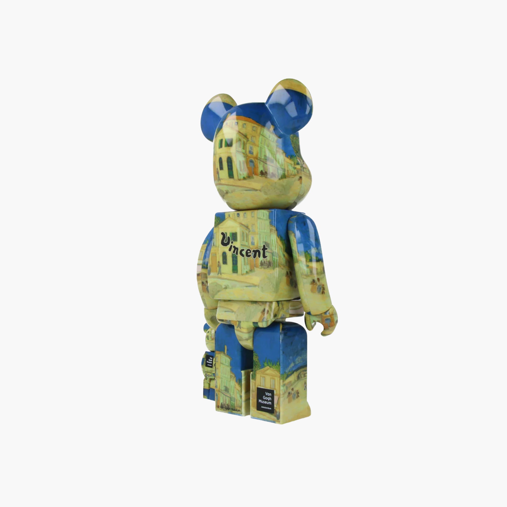 Bearbrick 400% + 100% van Gogh – Das Gelbe Haus