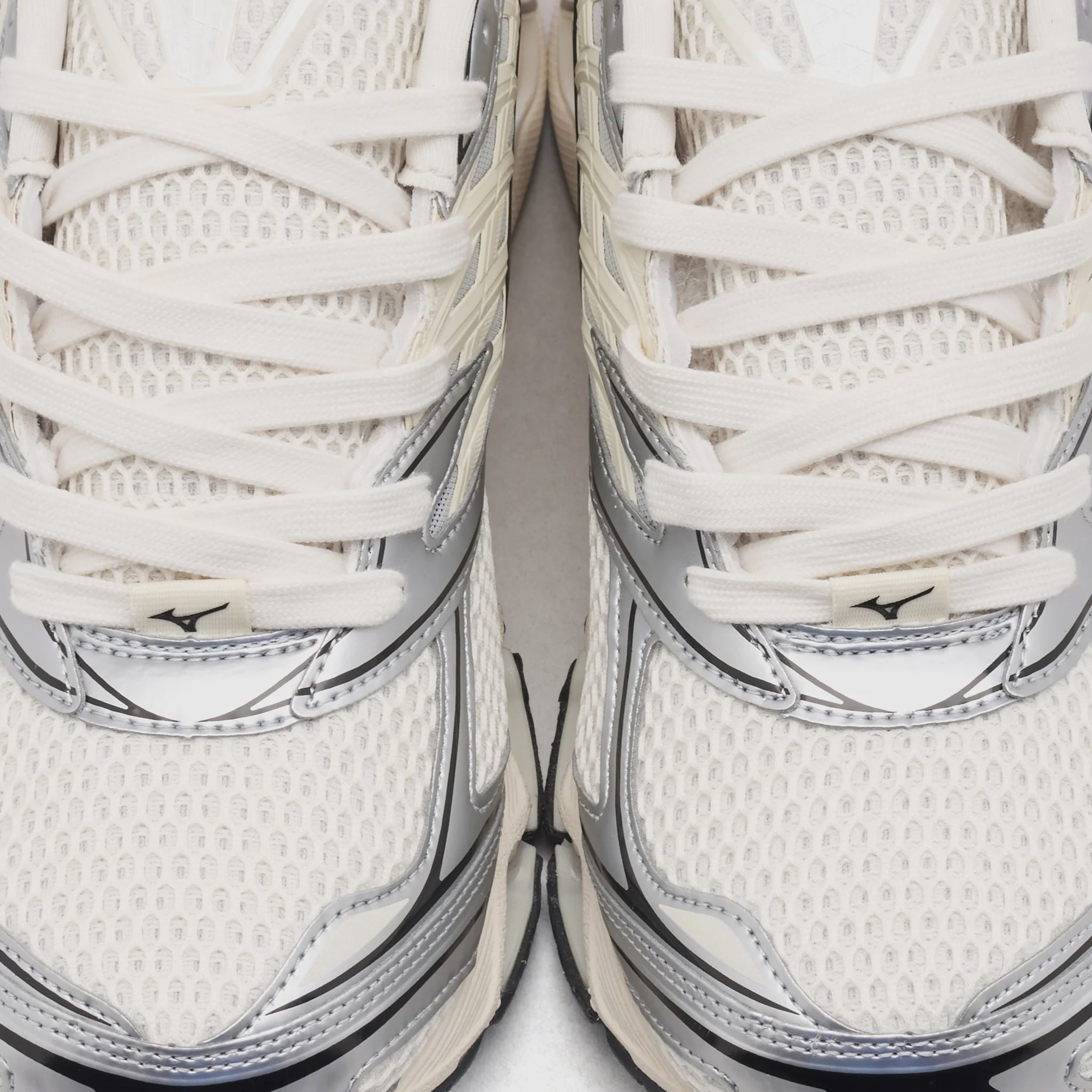 Mizuno Wave Prophecy LS Pristine Silver