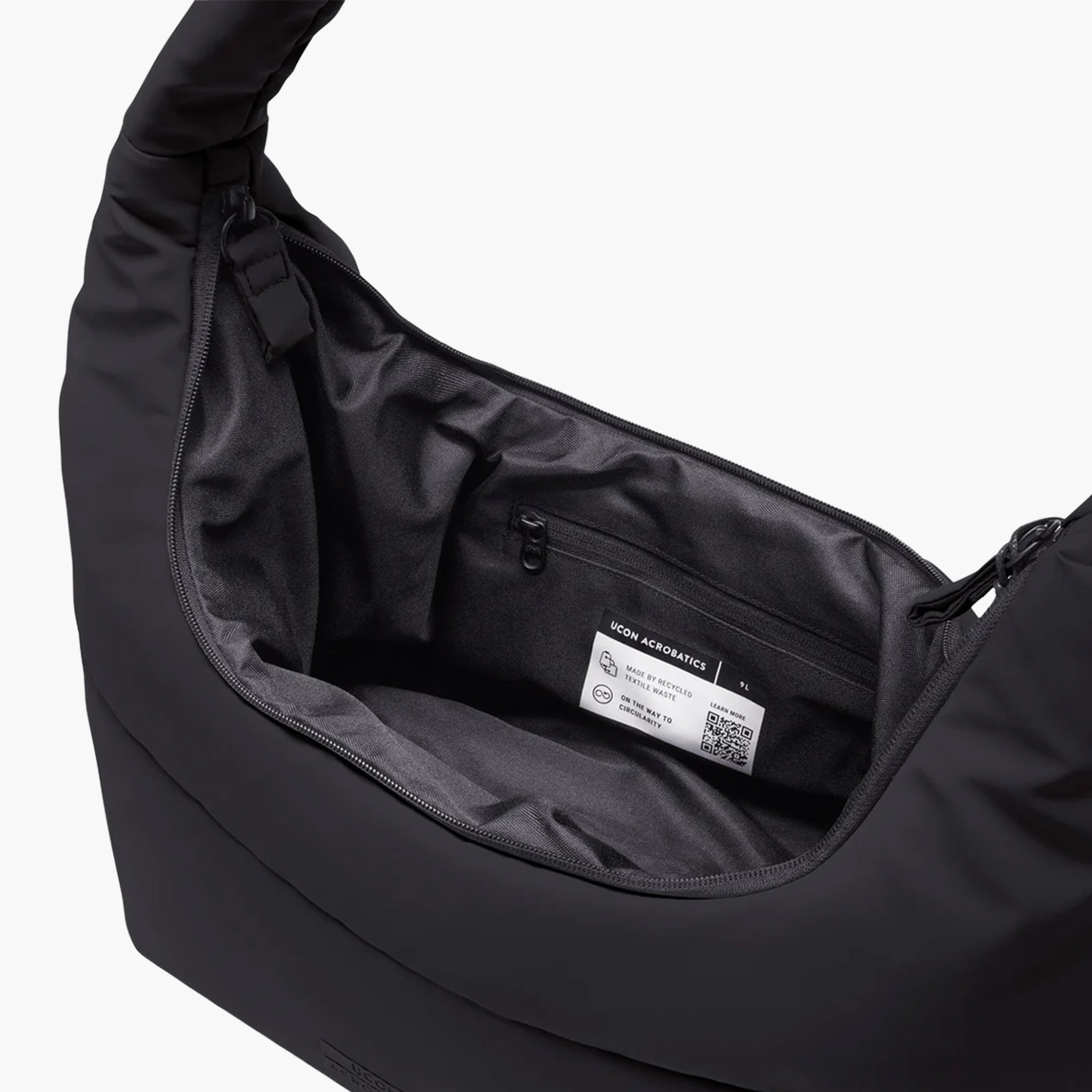 Ucon Acrobatics Shota Puffy Bag Medium - Black